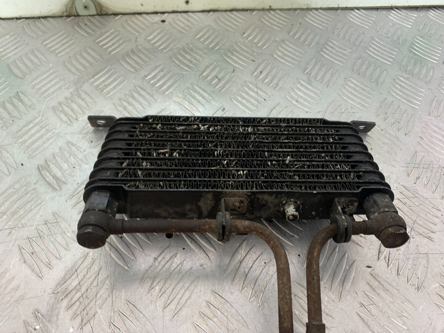 TRIUMPH 955i SPRINT ST OIL COOLER AND LINES  YEAR 1999-04 (CMB1230)