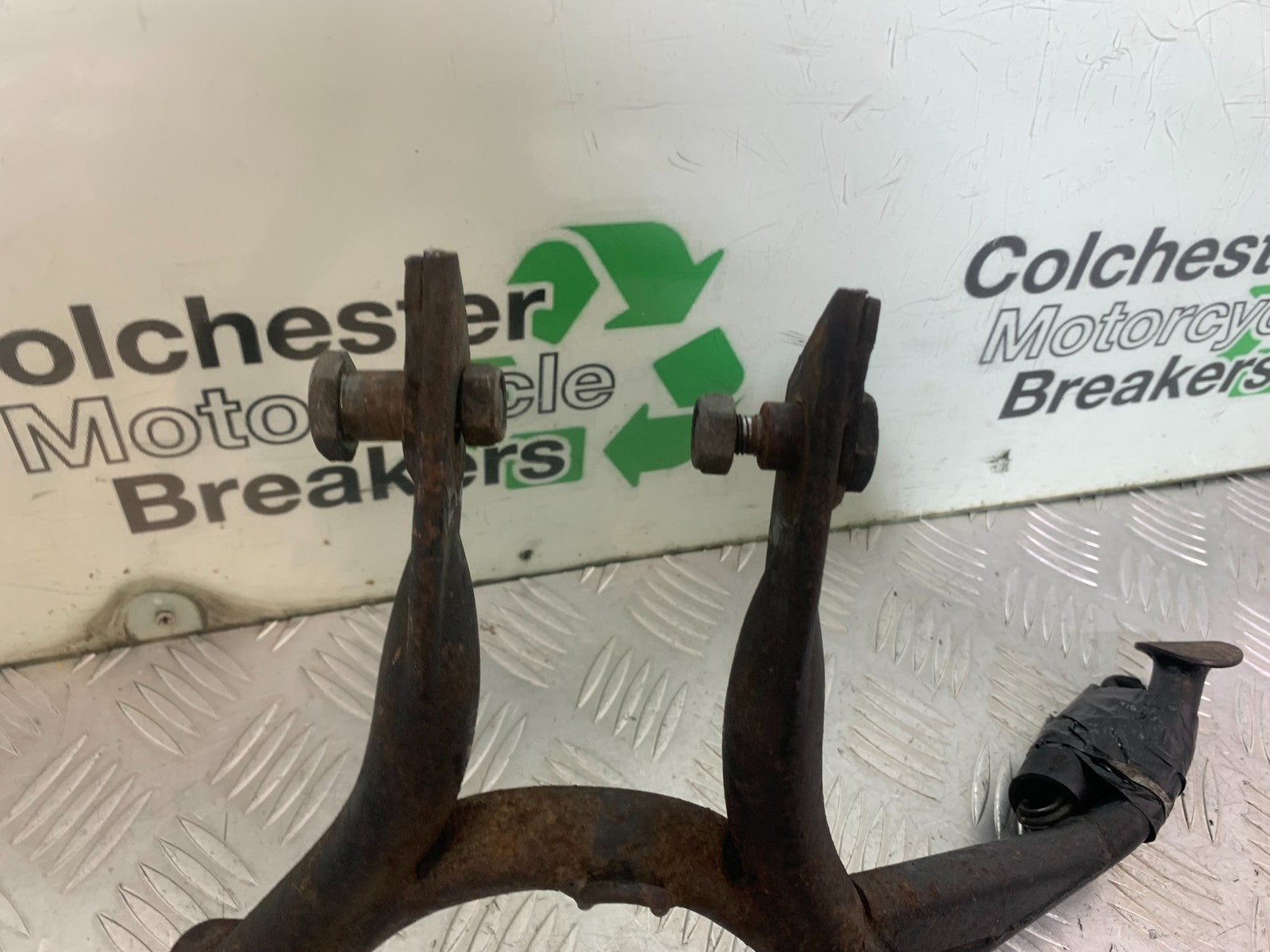 YAMAHA XJ900 XJ 900 DIVERSION CENTER STAND   YEAR 1994-2002 (CMB1292)