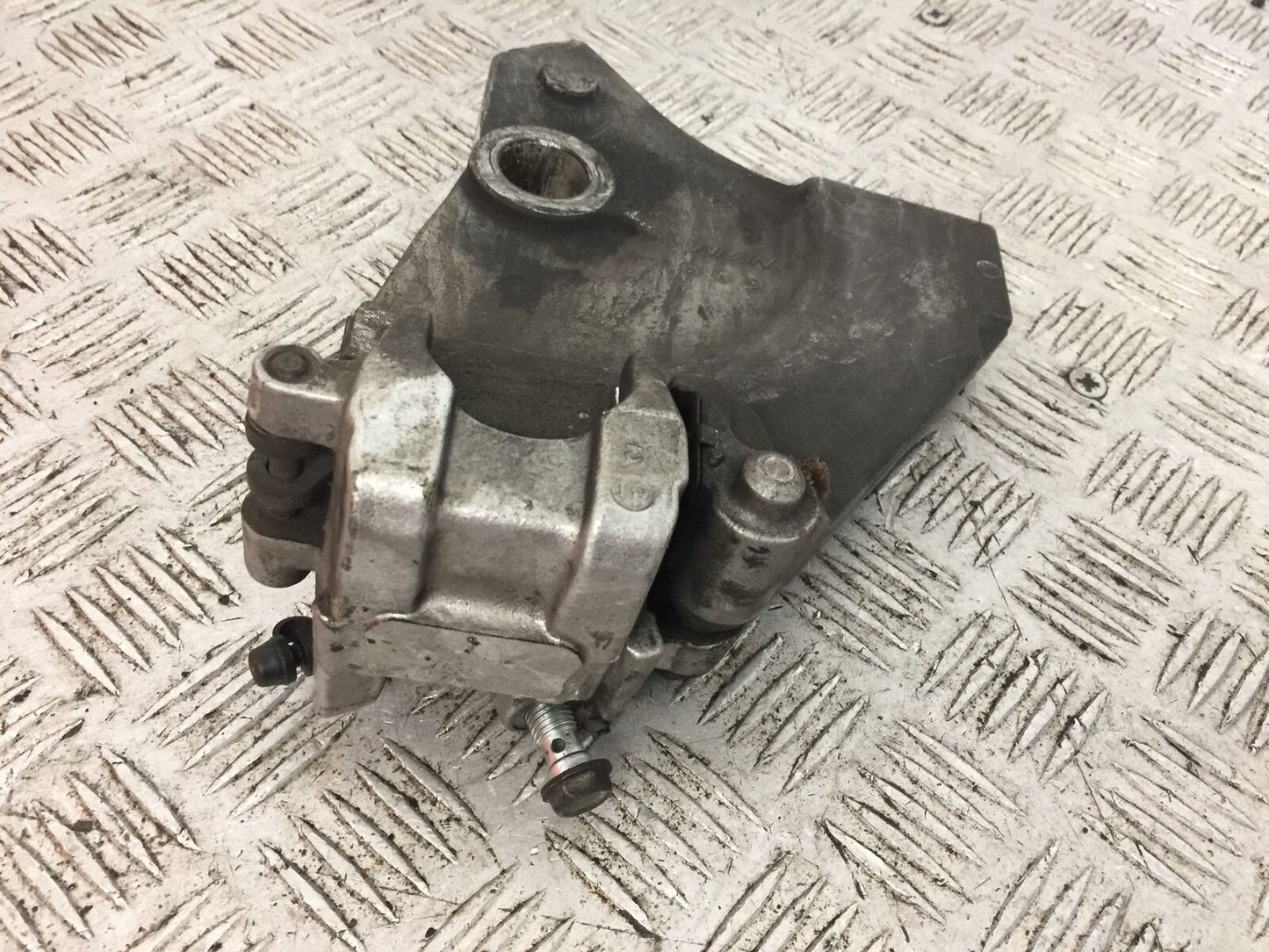 KAWASAKI Z1000 REAR BRAKE CALIPER  YEAR 2007-2009 (STOCK 763)