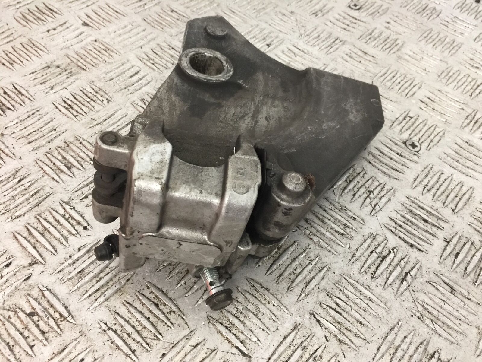 KAWASAKI Z1000 REAR BRAKE CALIPER  YEAR 2007-2009 (STOCK 763)