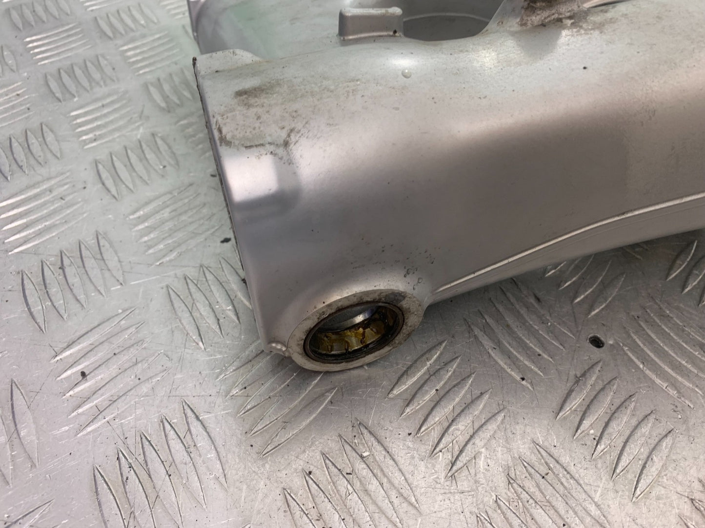 BMW R1200 R 1200 GS SWINGARM  YEAR 2013-2016 (CMB1257)