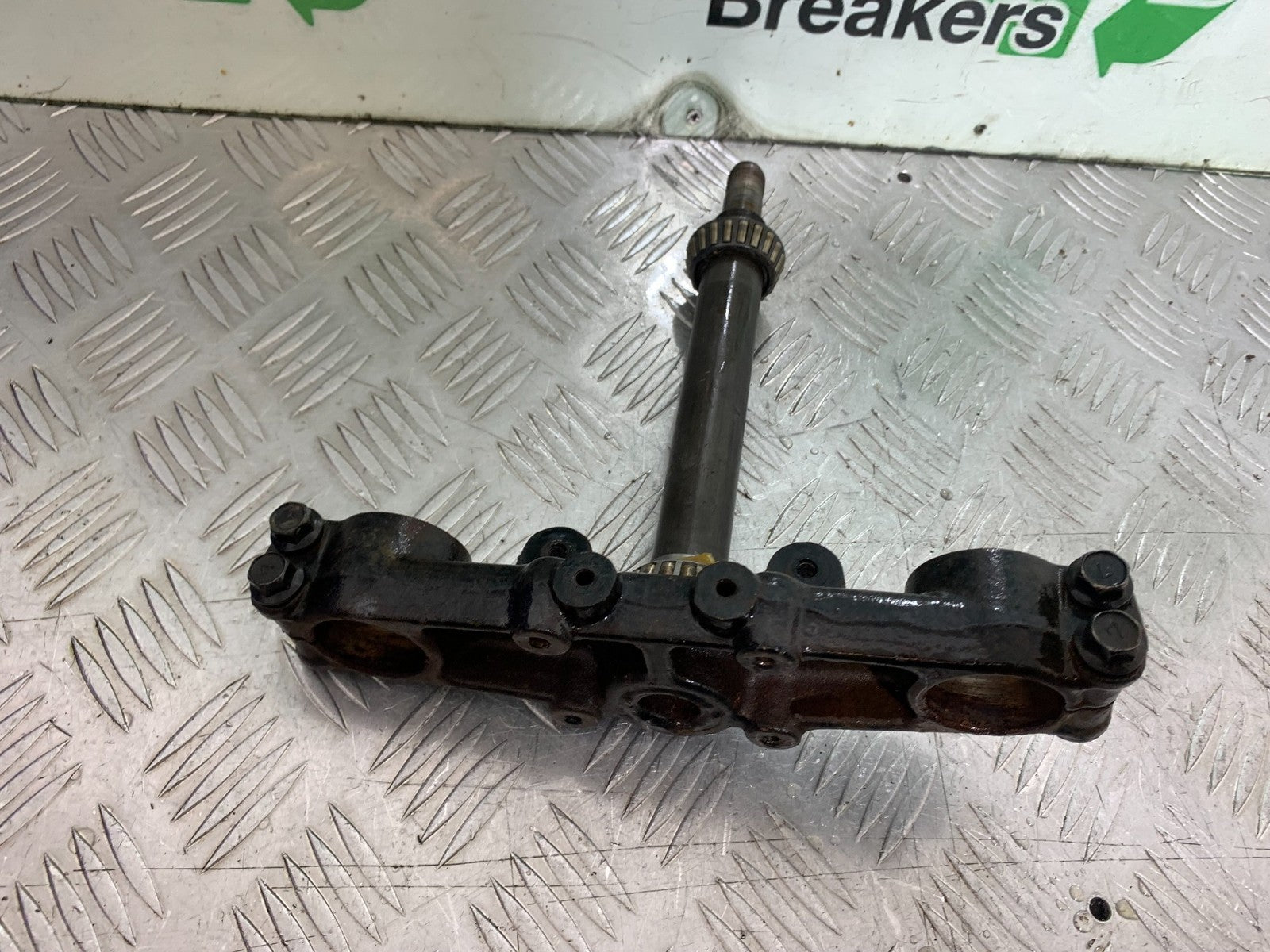 KAWASAKI KLR250 KLR 250 BOTTOM YOKE  YEAR 1984-2001 (CMB1225)