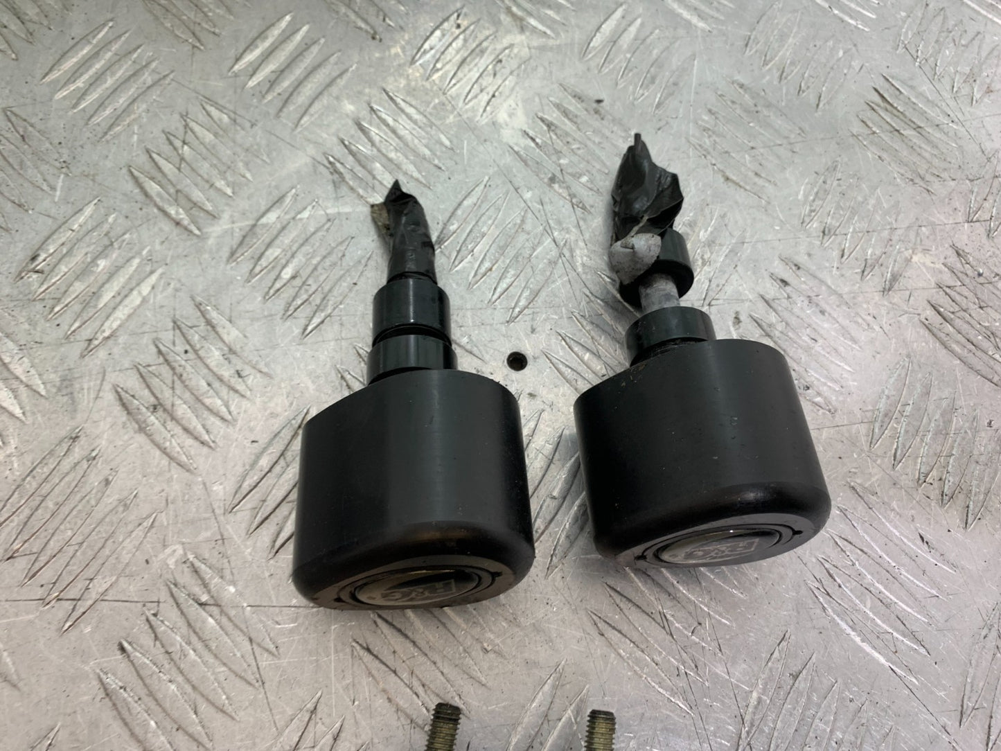 HONDA CBR1000 RR R&G CRASH PROTECTORS  YEAR  2008-2011  (CMB1330)
