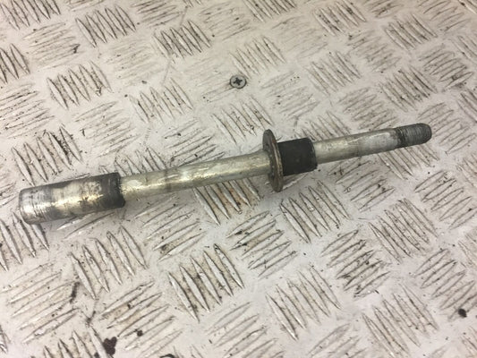 SUZUKI GZ125 GZ 125 MARAUDER FRONT WHEEL SPINDLE   YEAR 1998 2002  (STOCK 652)