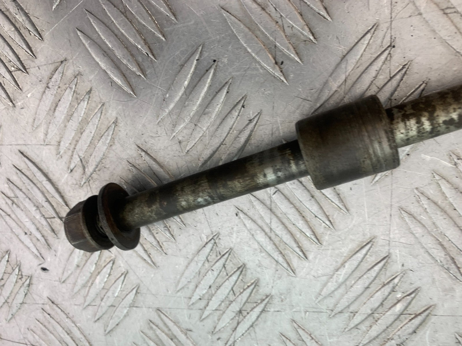 HONDA XL125 VARADERO REAR WHEEL SPINDLE  YEAR 2001-2006  (CMB1210)