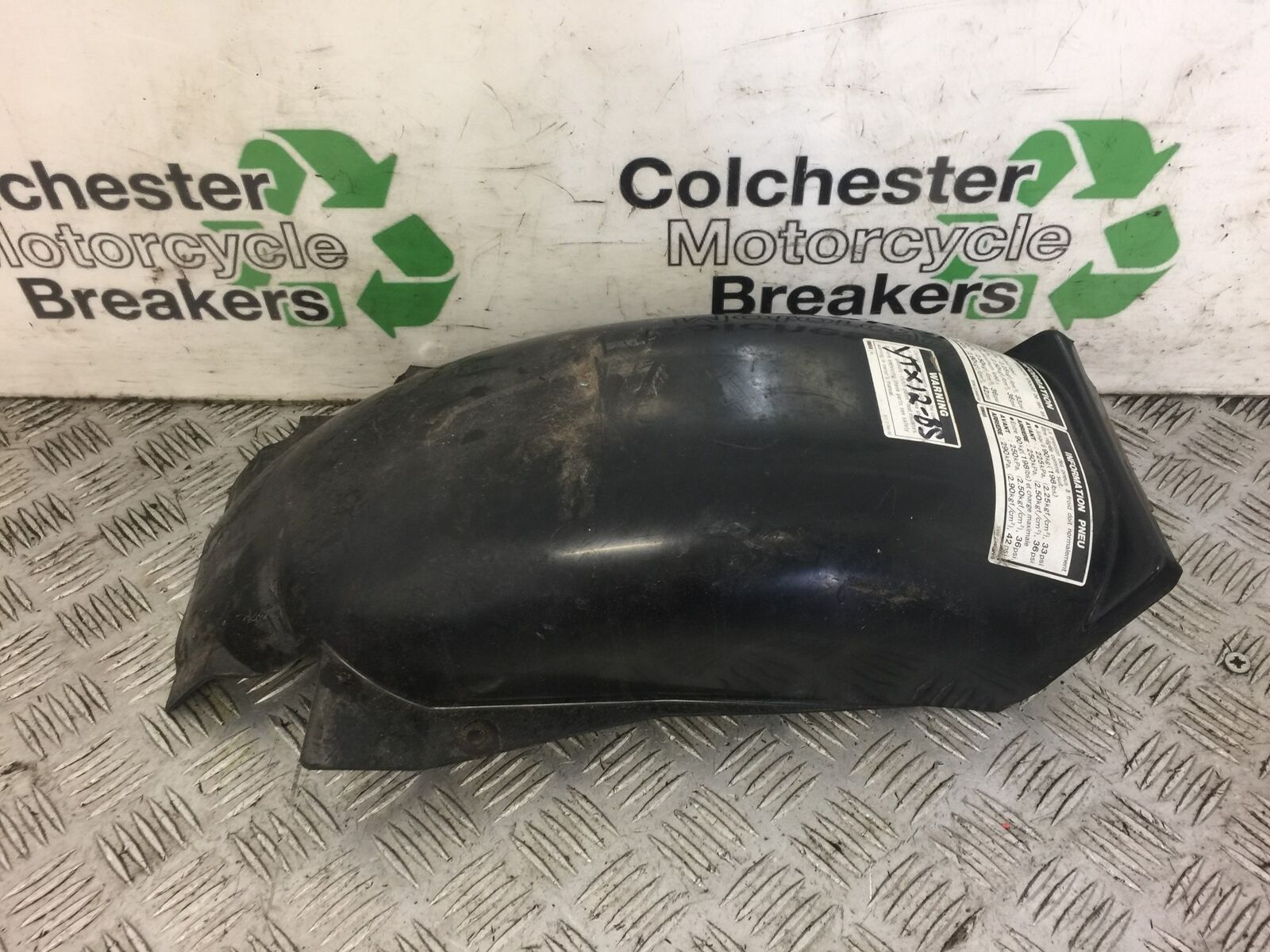 YAMAHA FJ1200 FJ 1200 3XW UNDERTRAY  YEAR 1991 (STOCK 482)