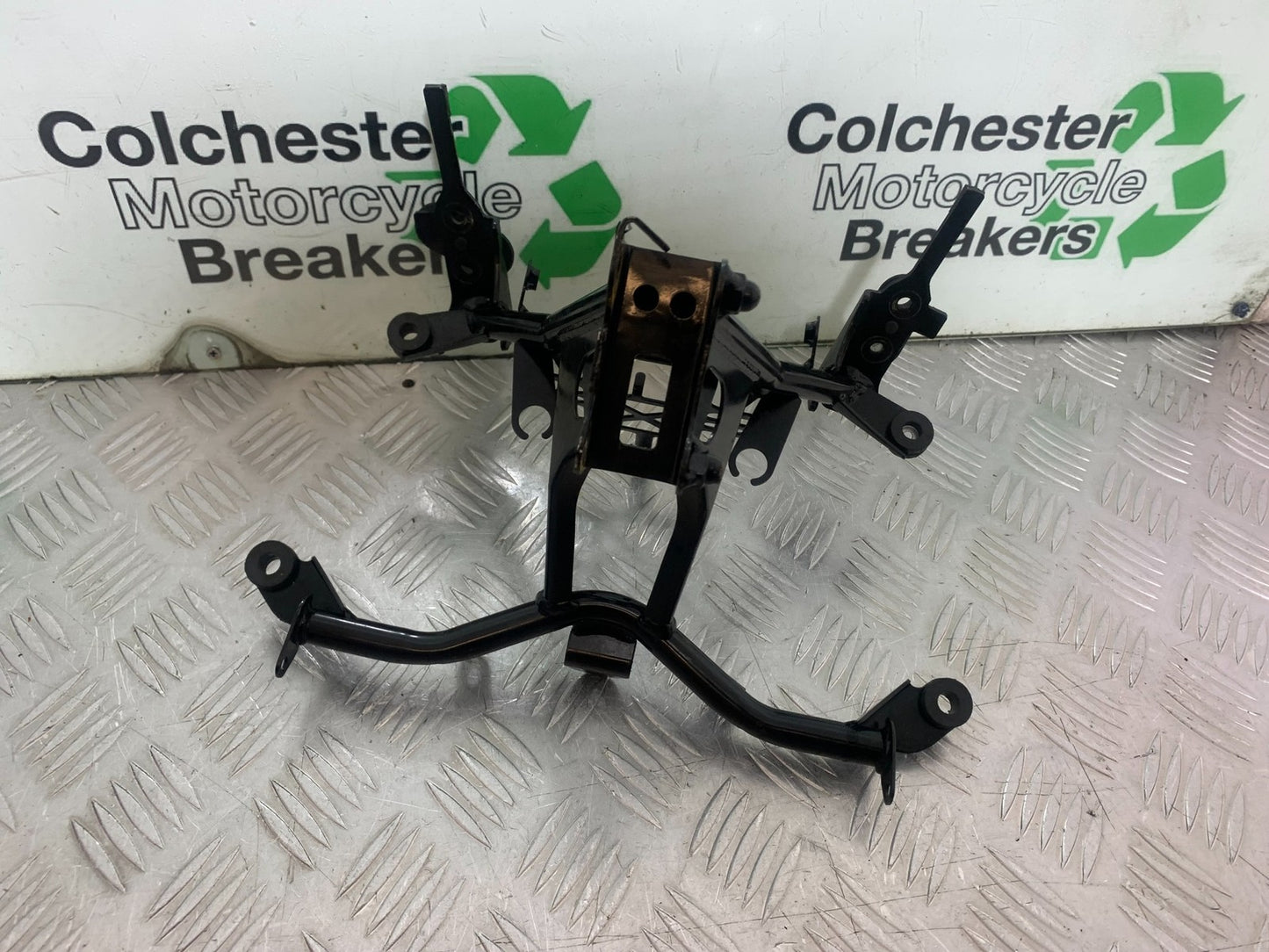 YAMAHA YZF R7 FAIRING BRACKET   YEAR 2022-2025 (CMB1255)