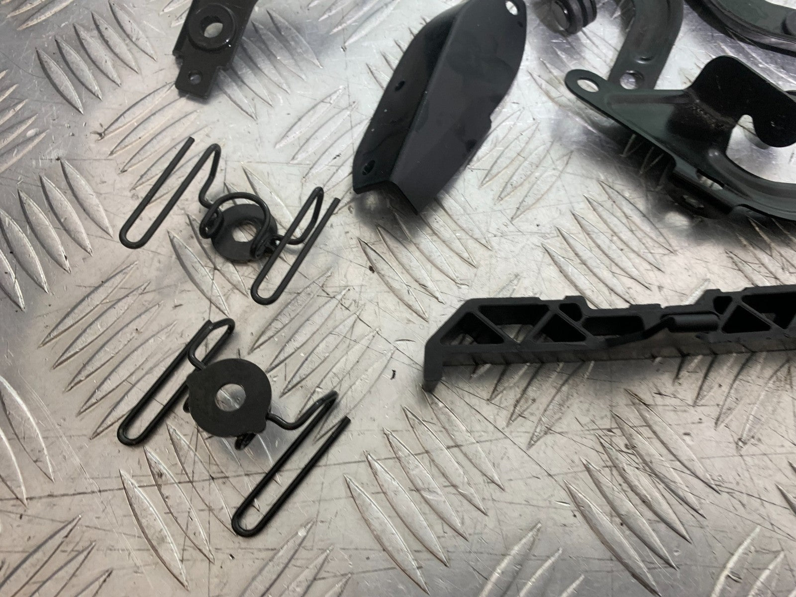 TRIUMPH TRIDENT 660 INFILLS AND BRACKETS  YEAR 2021-2024 (CMB1295)