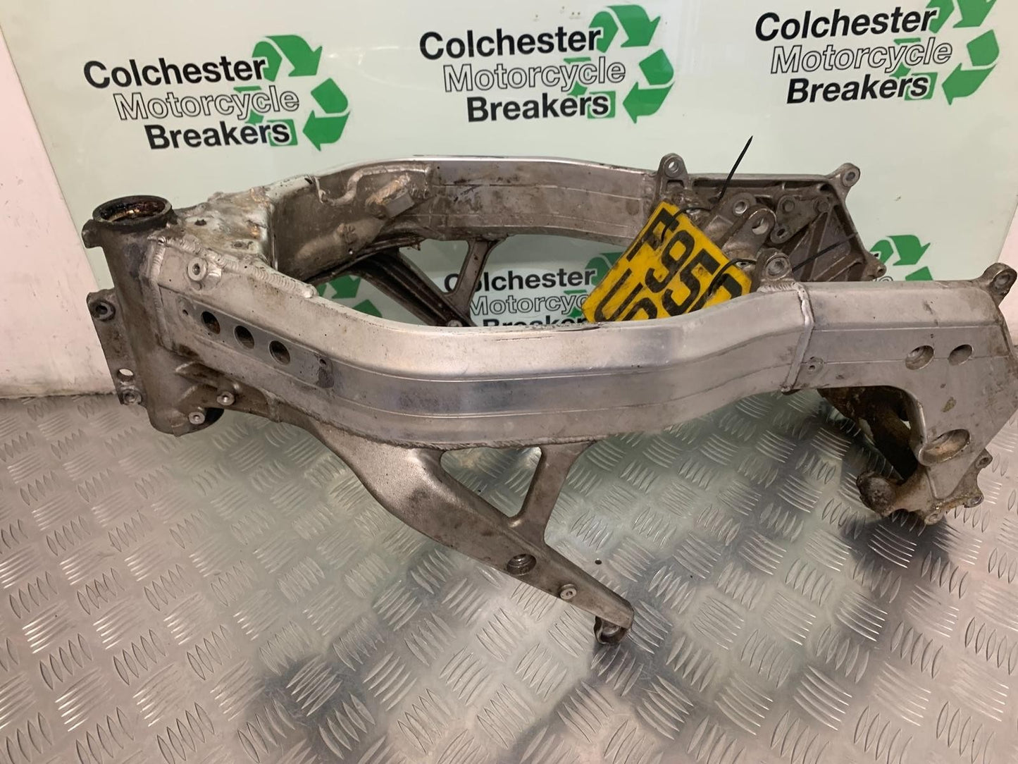 HONDA CBR 400 NC23 TRI-ARM FRAME AND REG  YEAR YEAR 1987-89 (STOCK 969)