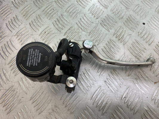 TRIUMPH SPEED TRIPLE R 1050 FRONT BRAKE MASTER CYLINDER  2009 (CMB1183)