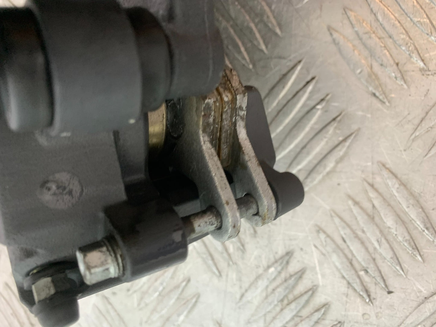 TRIUMPH TRIDENT 660 REAR BRAKE CALIPER   YEAR 2021-2024 (CMB1295)