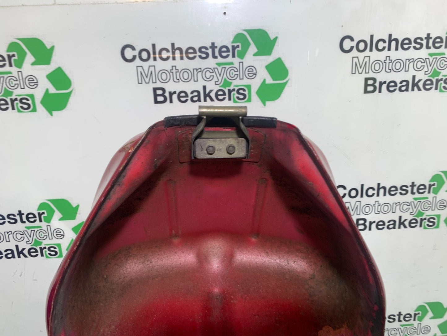 YAMAHA YZF1000 THUNDERACE PETROL TANK YEAR 1997-2000 (CMB1204)