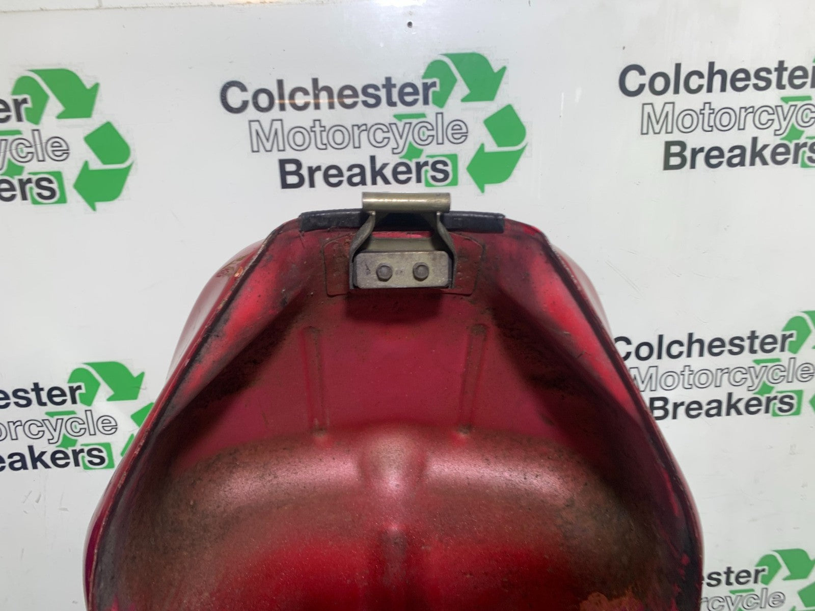 YAMAHA YZF1000 THUNDERACE PETROL TANK YEAR 1997-2000 (CMB1204)