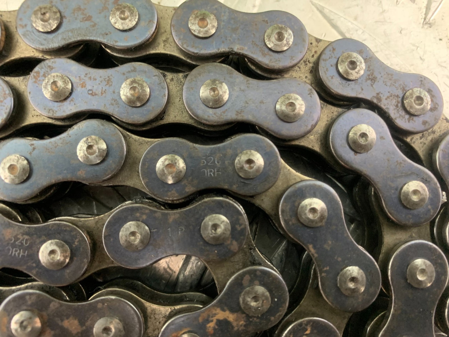 KTM 690 DUKE R LC4 CHAIN YEAR 2012-2015  (CMB1180)