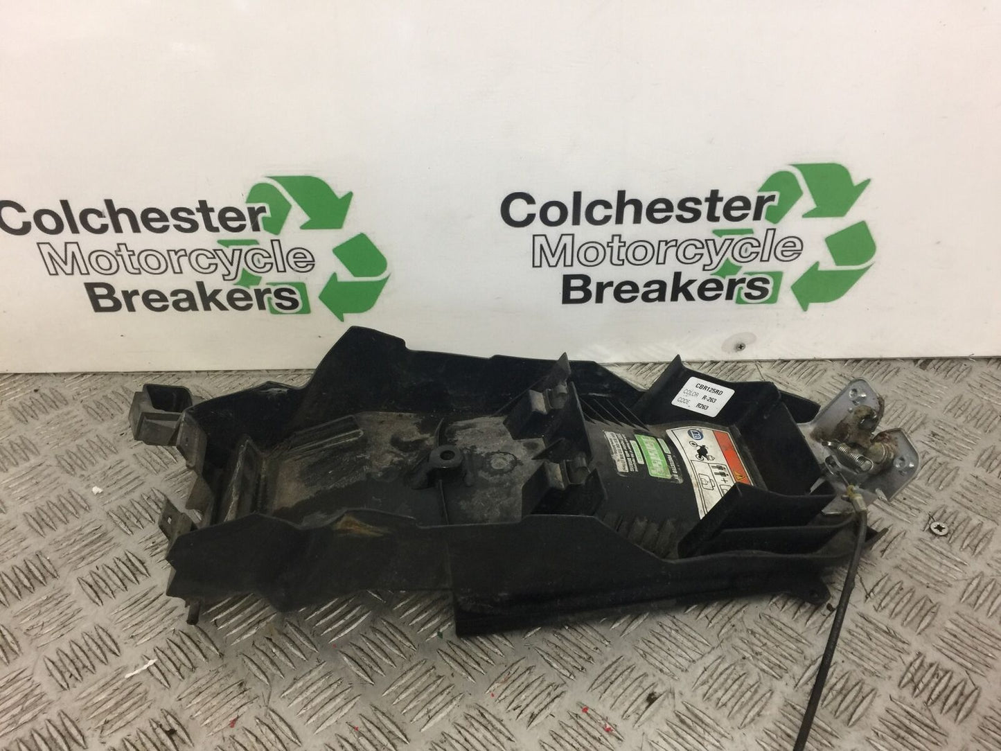 HONDA CBR125 CBR 125 UNDERTRAY  YEAR 2011-2017