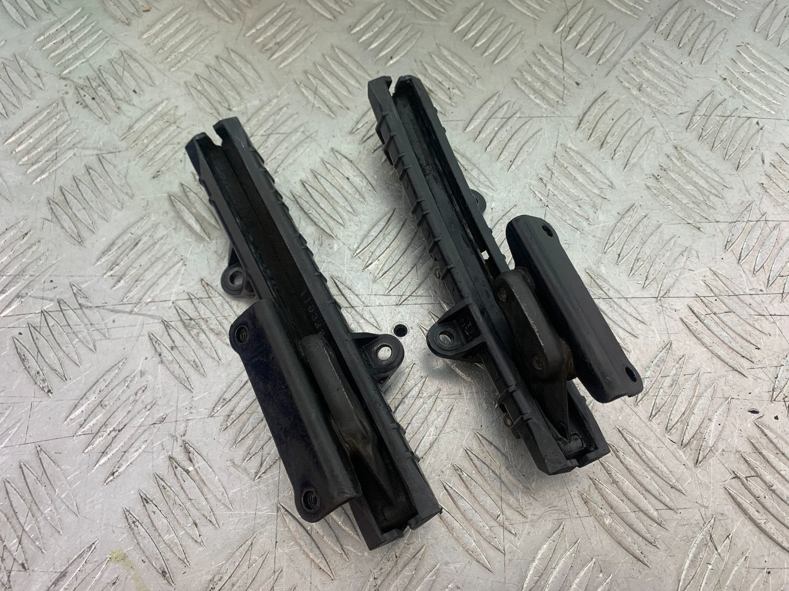HONDA NT 700 V DEAUVILLE SCREEN BRACKETS   YEAR 2006-2011 (CMB1211)