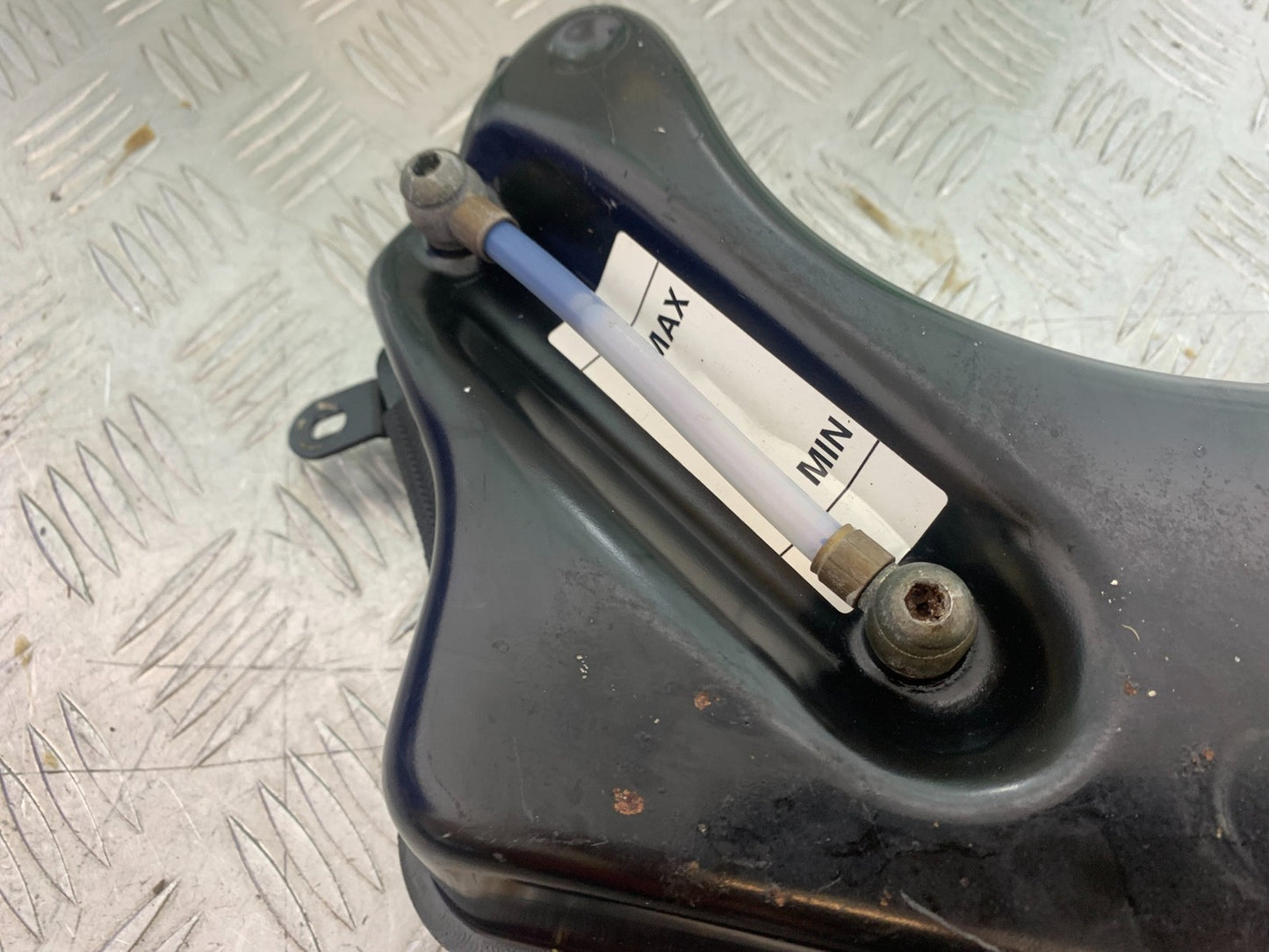 APRILIA RSV1000 R FACTORY MILLE OIL TANK  2004-09 (CMB1203)