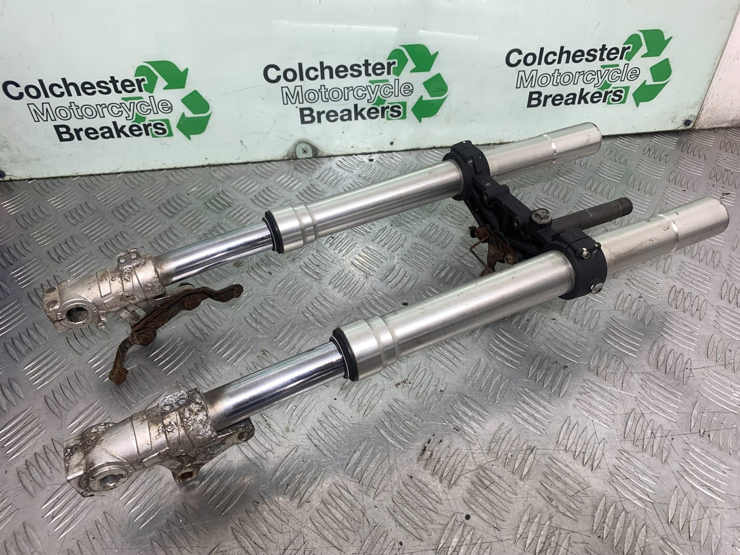 BENELLI BN125 BN 125 FORKS (BENT SOLD AS PARTS)  YEAR 2018-2021 (CMB1194)