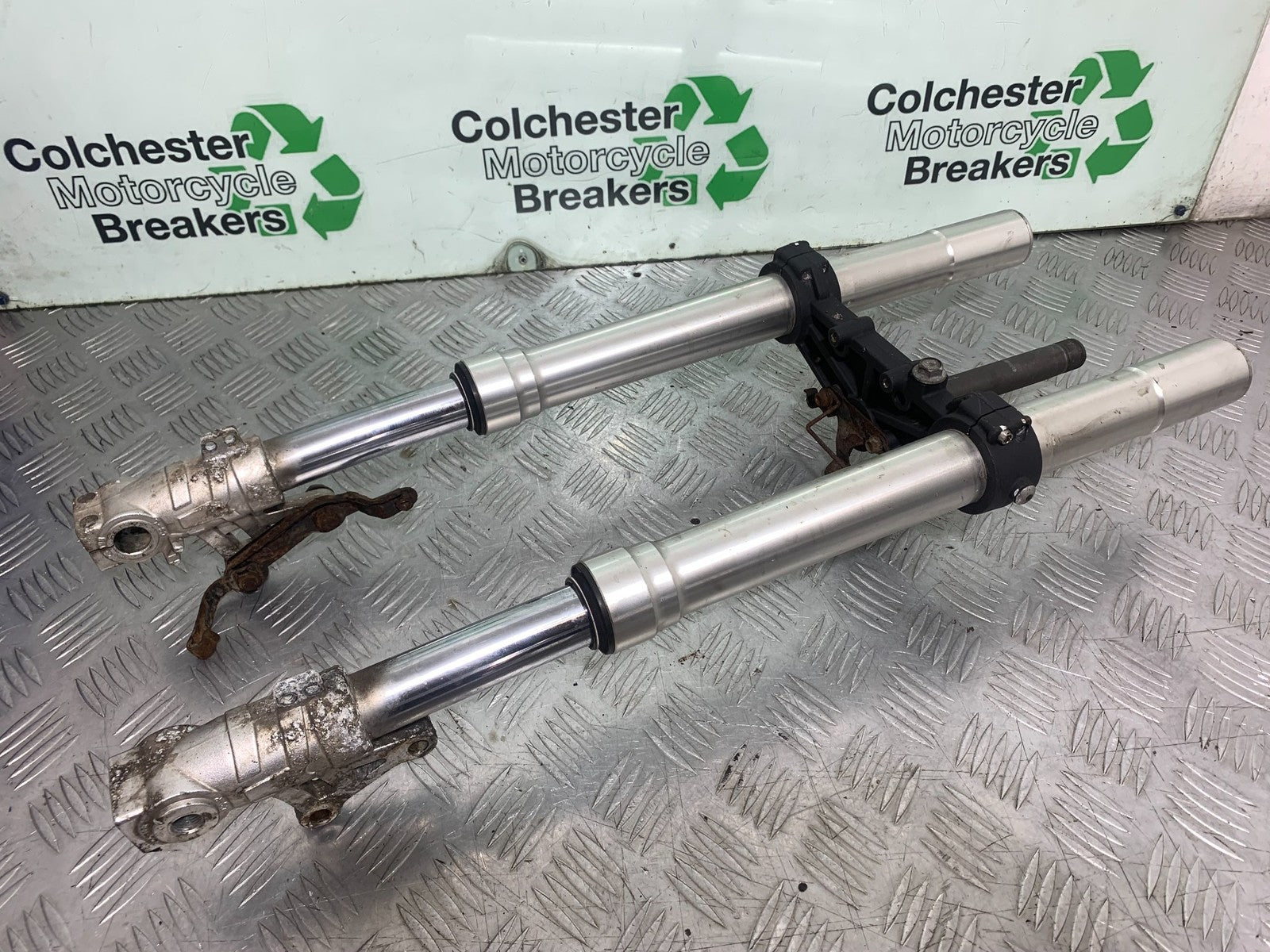 BENELLI BN125 BN 125 FORKS (BENT SOLD AS PARTS)  YEAR 2018-2021 (CMB1194)