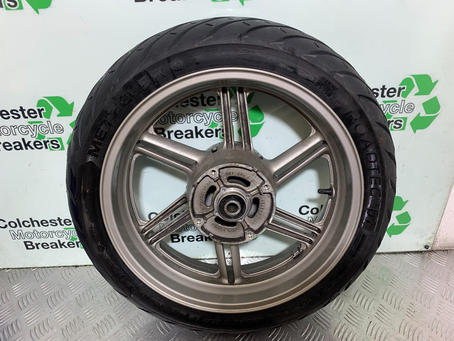 HONDA CBF600 CBF 600 REAR WHEEL YEAR 2004 -07 (CMB1247)