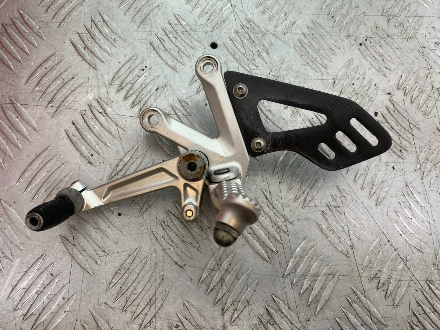 APRILIA TUONO 1000 V4R FRONT LEFT HANGER PEG LEVER  YEAR 2011-13  (CMB1331)