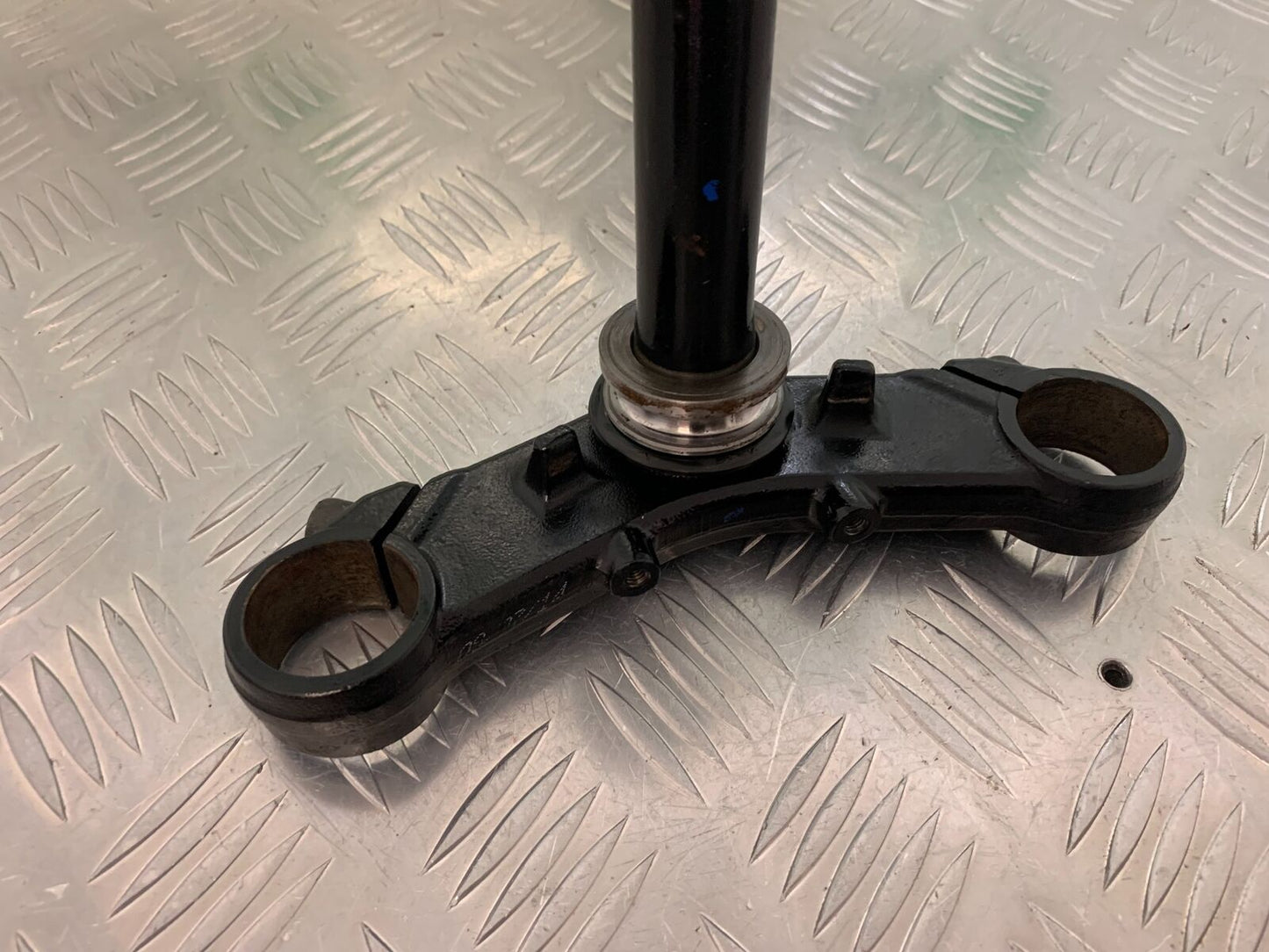 KAWASAKI NINJA 250 SL BOTTOM YOKE  YEAR 2015-2017 (STOCK 983)