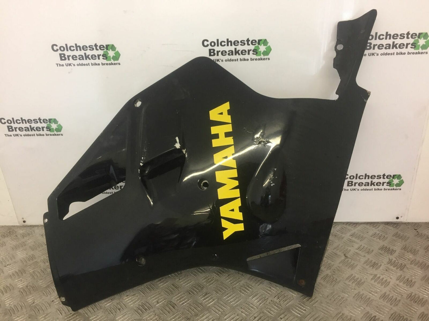 YAMAHA FZR1000 FZR 1000 GENESIS LEFT FAIRING PANEL    (STOCK NO 180)