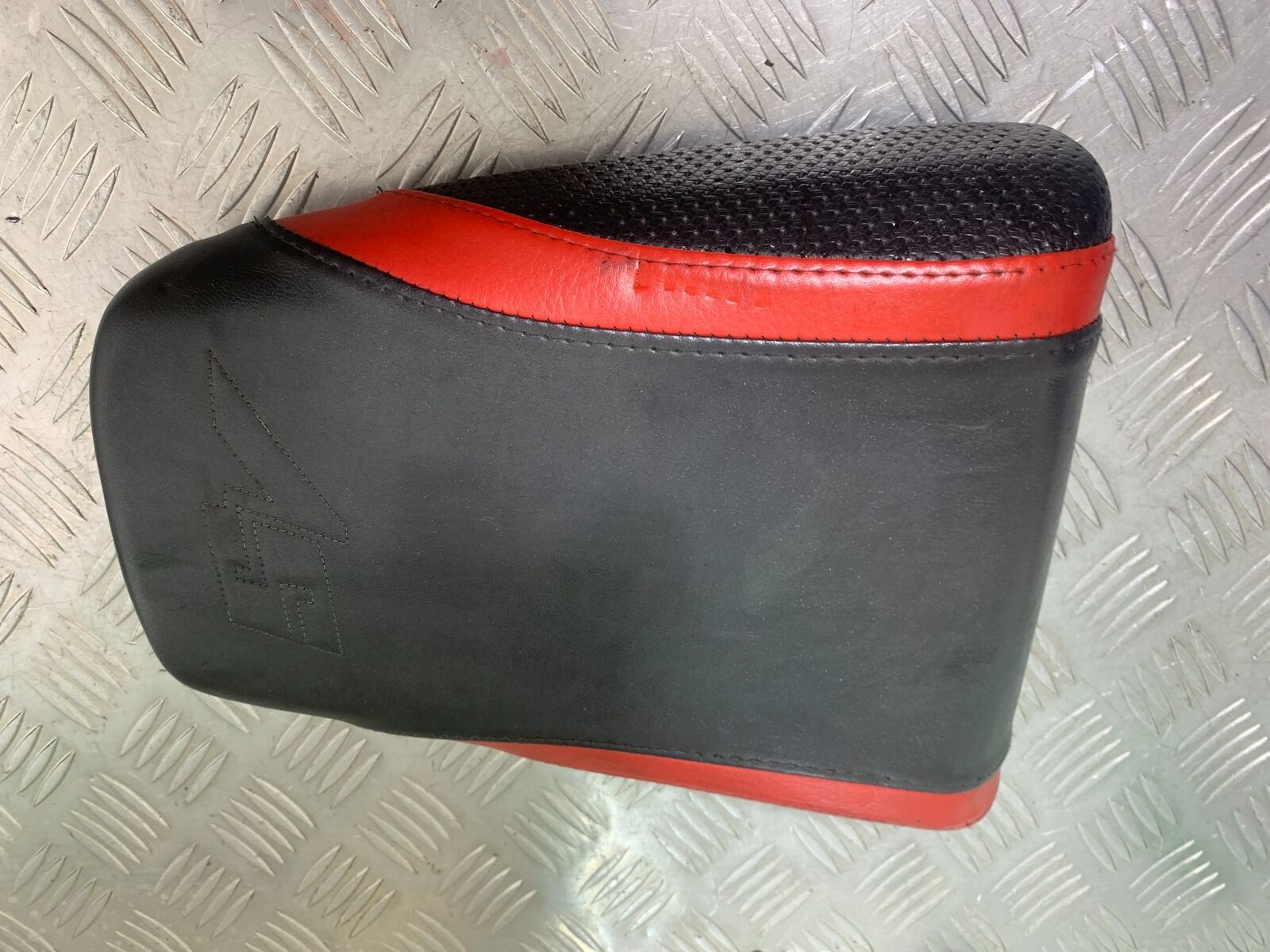 SUZUKI SV1000 SV 1000 K3 REAR SEAT   YEAR 2003-2006 (CMB1111)