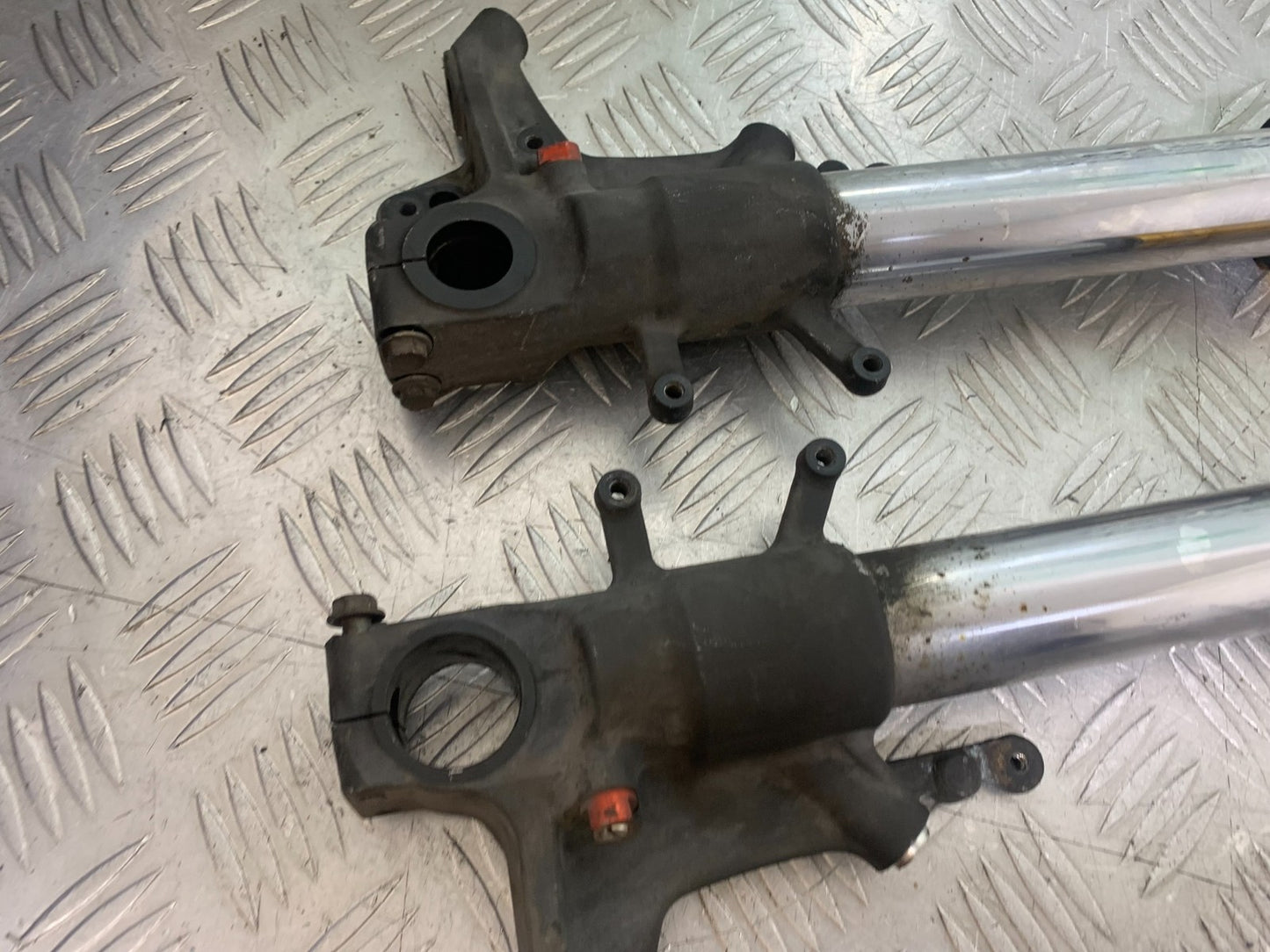 SUZUKI DL1000 V-STROM FORKS  YEAR 2014-2019 (CMB1325)
