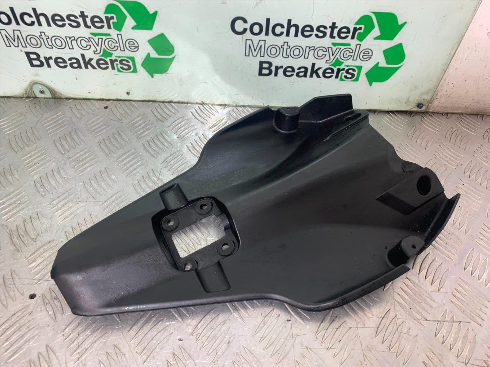 DUCATI 1198 S UNDERTRAY  YEAR 2009-2011 (CMB1219)