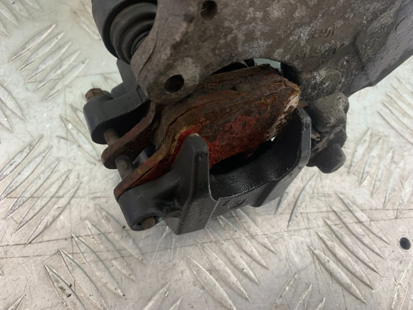 HONDA CB500 F CB500F REAR BRAKE CALIPER YEAR 2013-2015  (CMB1235)