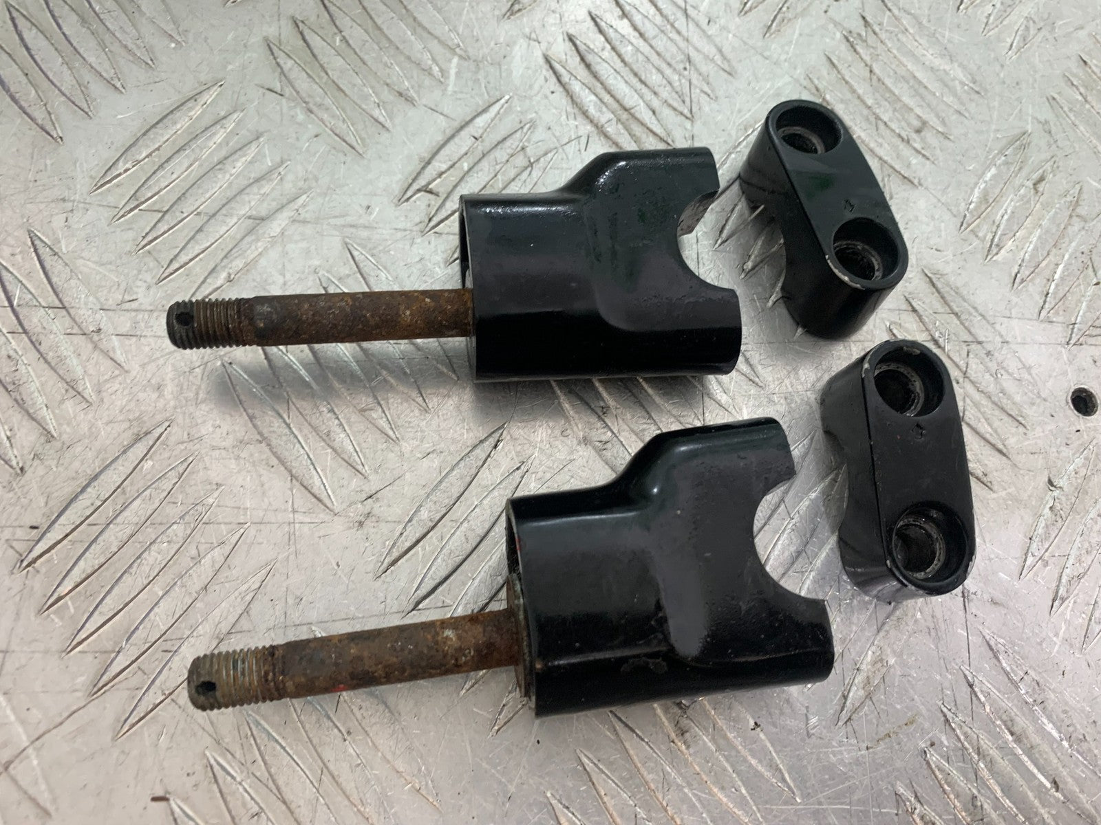 YAMAHA FZS1000 FAZER HANDLEBAR RISERS  YEAR 2001-05 (CMB1275)
