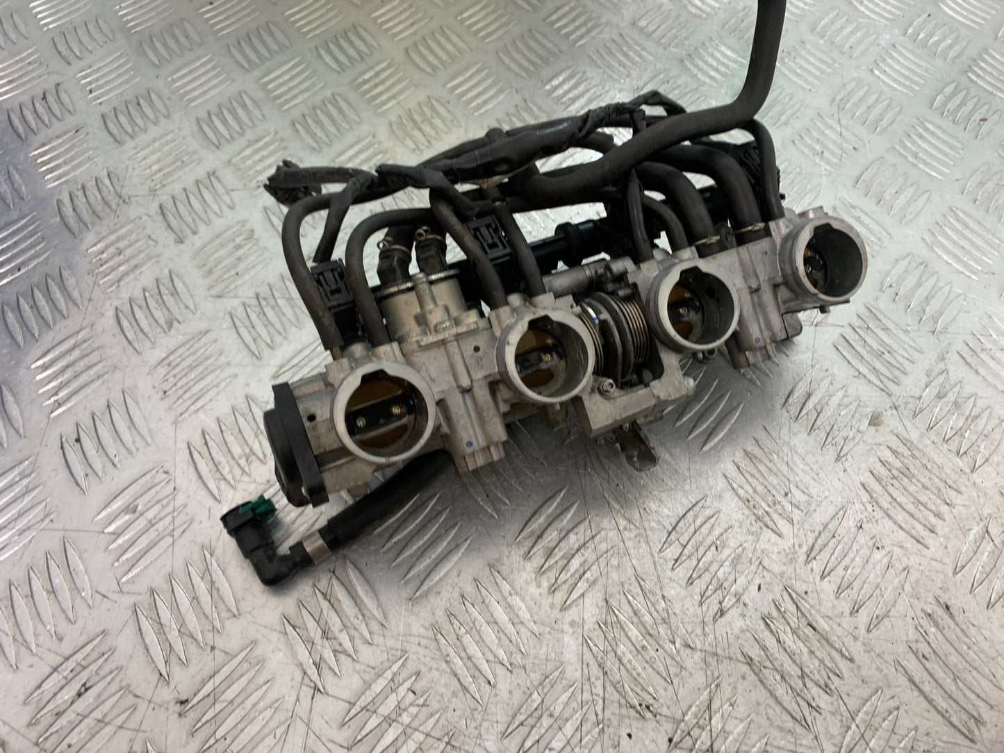 HONDA CB650F CB 650 FA-E THROTTLE BODIES  YEAR 2014-2017 (CMB1226)