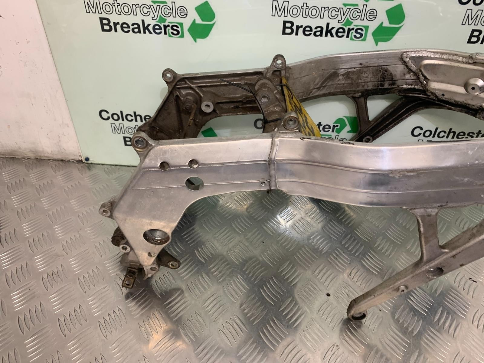 HONDA CBR 400 NC23 TRI-ARM FRAME AND REG  YEAR YEAR 1987-89 (STOCK 969)