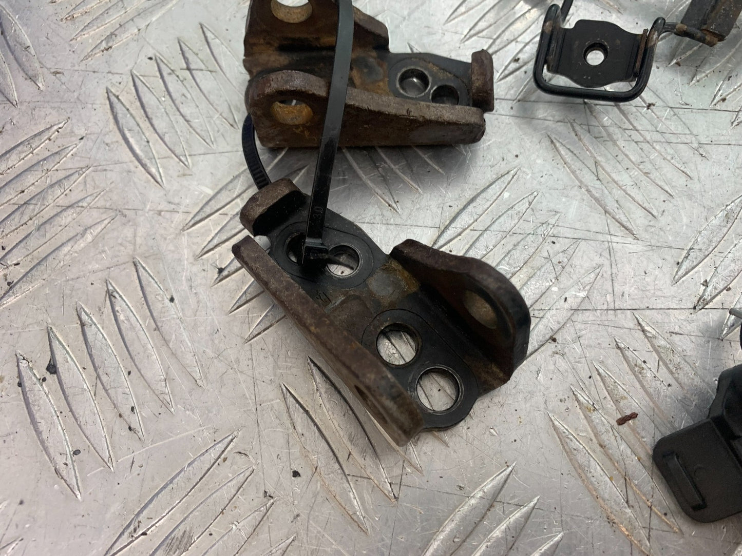 KAWASAKI KXF450 KXF 450 FRAME BRACKETS   YEAR 2013 CMB1217)