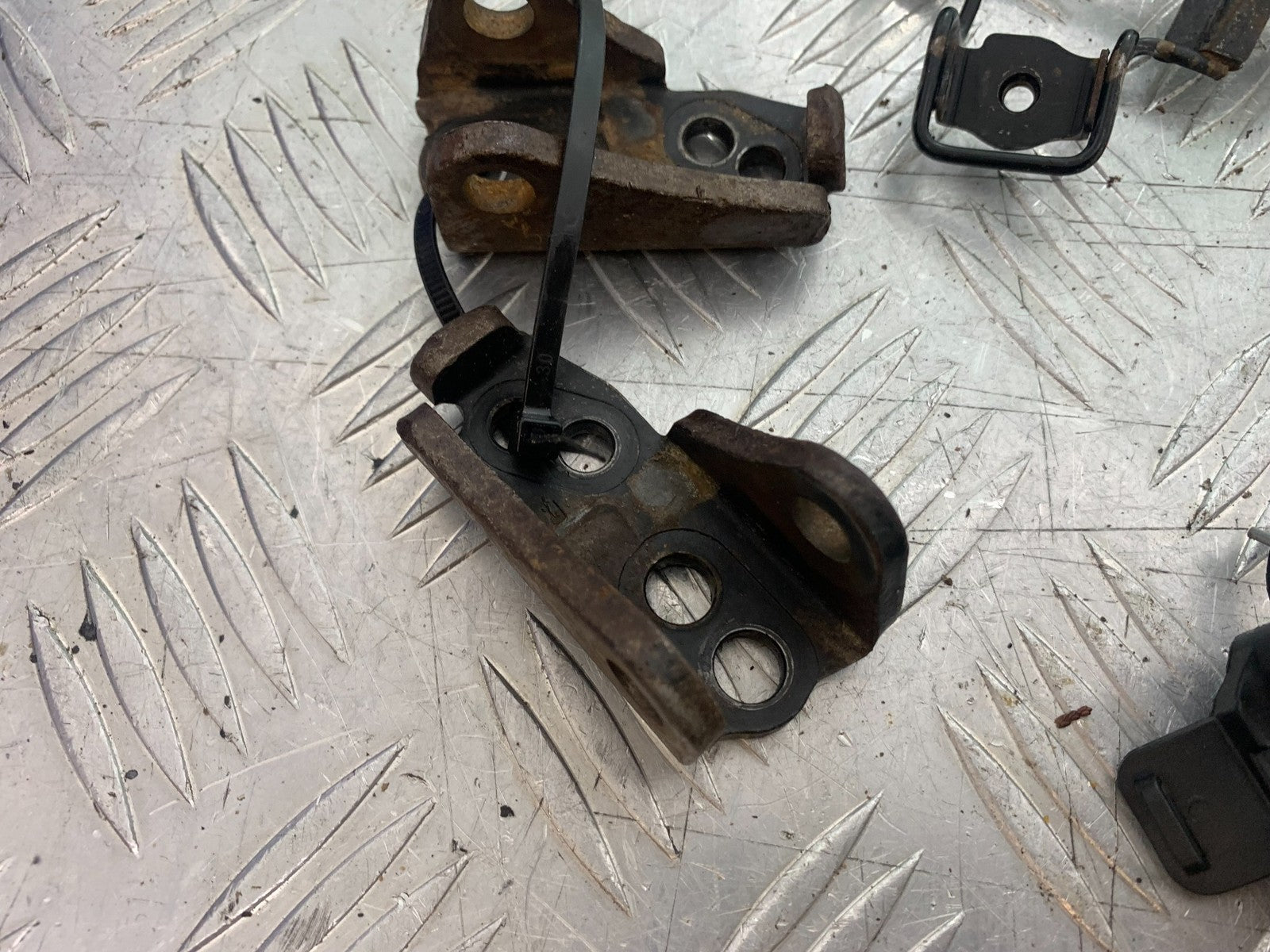 KAWASAKI KXF450 KXF 450 FRAME BRACKETS   YEAR 2013 CMB1217)
