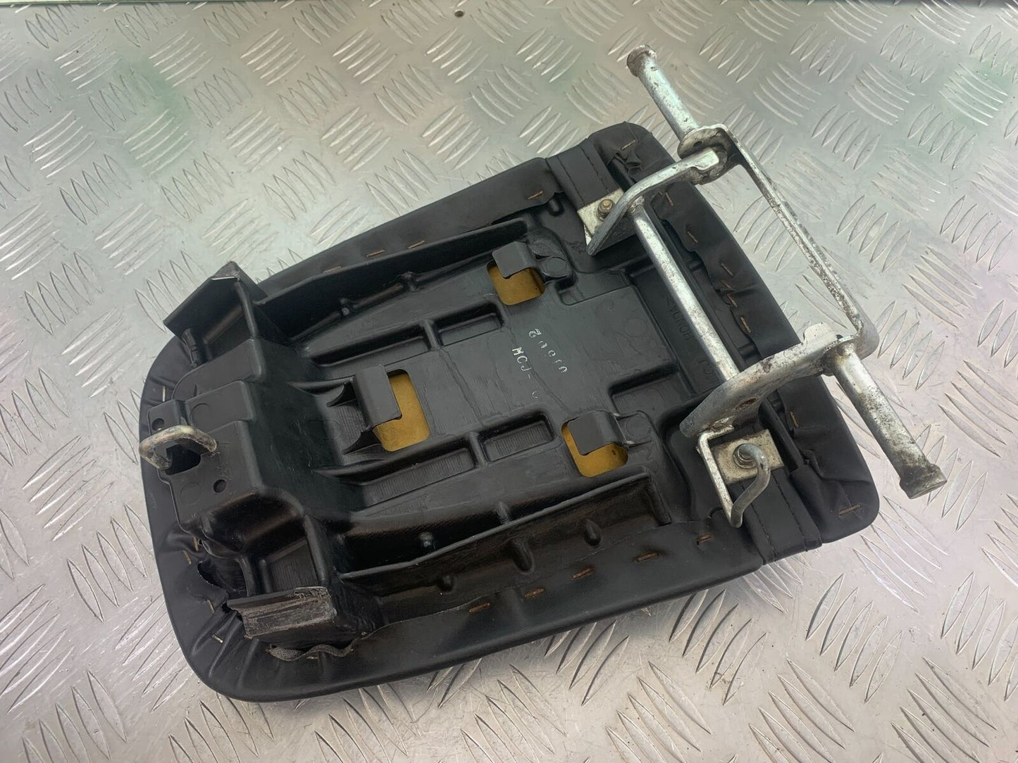 HONDA CBR 929 RRY FIREBLADE REAR SEAT  YEAR 2000-01 (CMB1026)