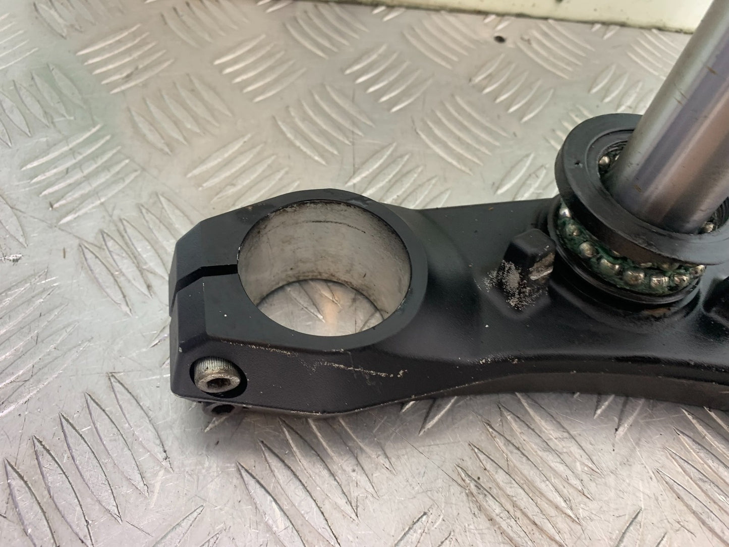 KAWASAKI 650 VERSYS BOTTOM YOKE  YEAR 2015-2018 (CMB1288)
