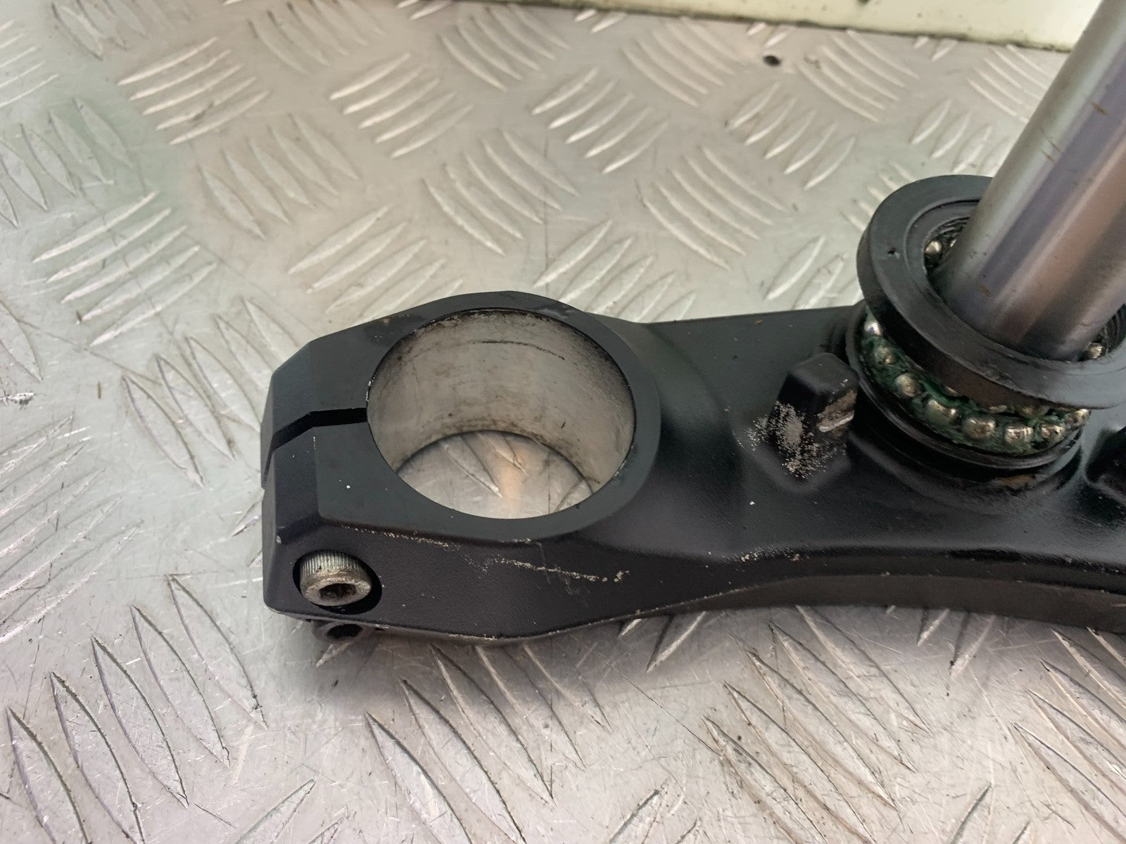 KAWASAKI 650 VERSYS BOTTOM YOKE  YEAR 2015-2018 (CMB1288)