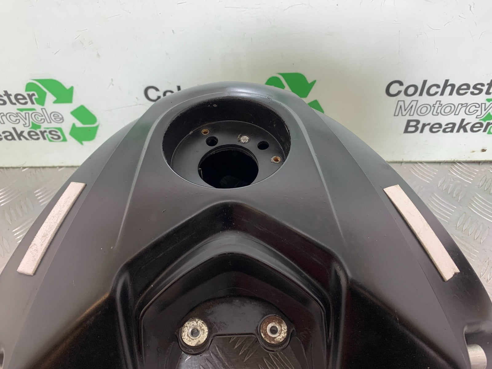 KTM 690 DUKE R LC4 FUEL PETROL TANK YEAR 2012-2015  (CMB1180)