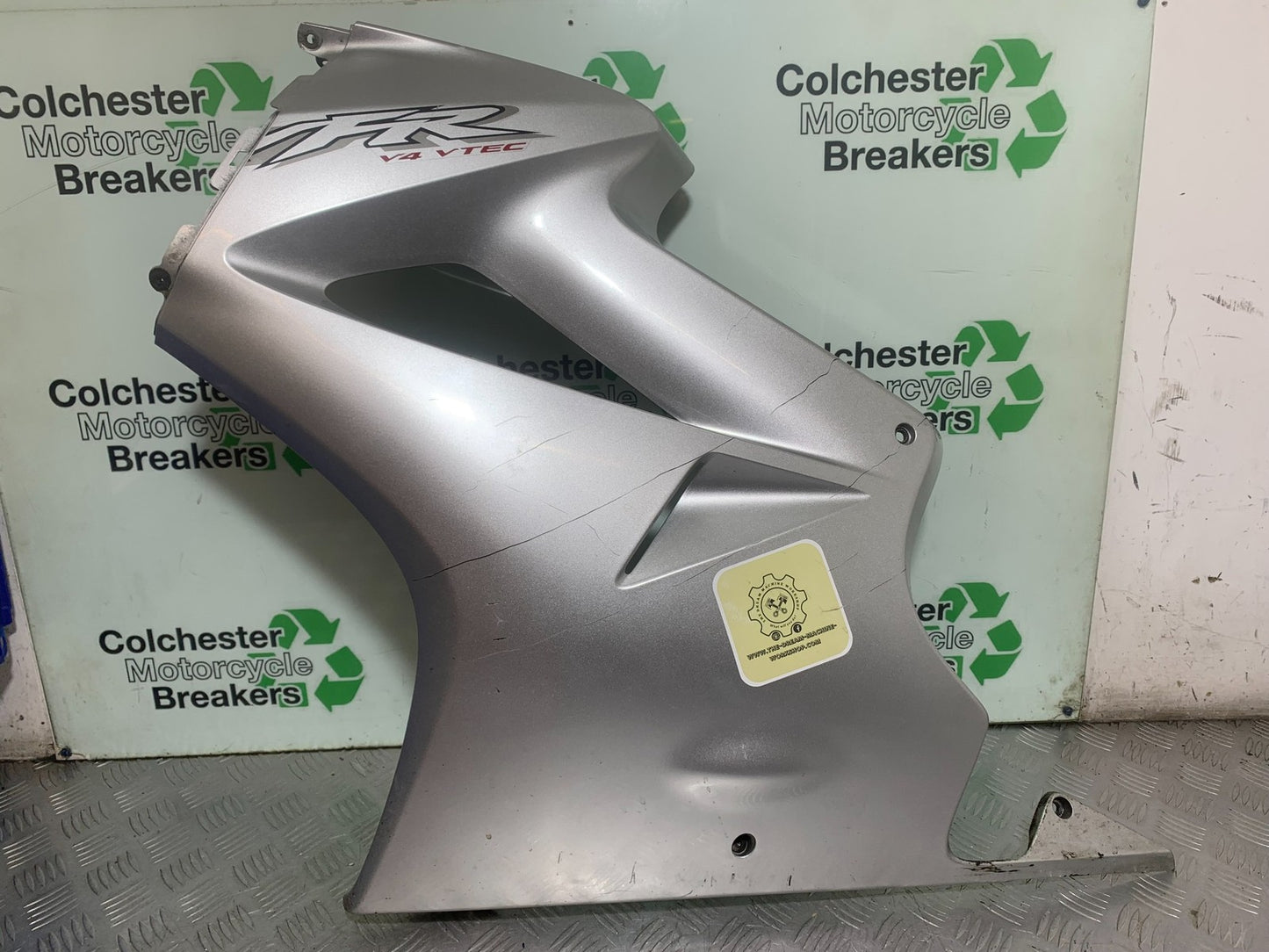 HONDA VFR800 VFR 800 V-TEC LEFT FAIRING PANEL  YEAR 2002 -09 (CMB1296)