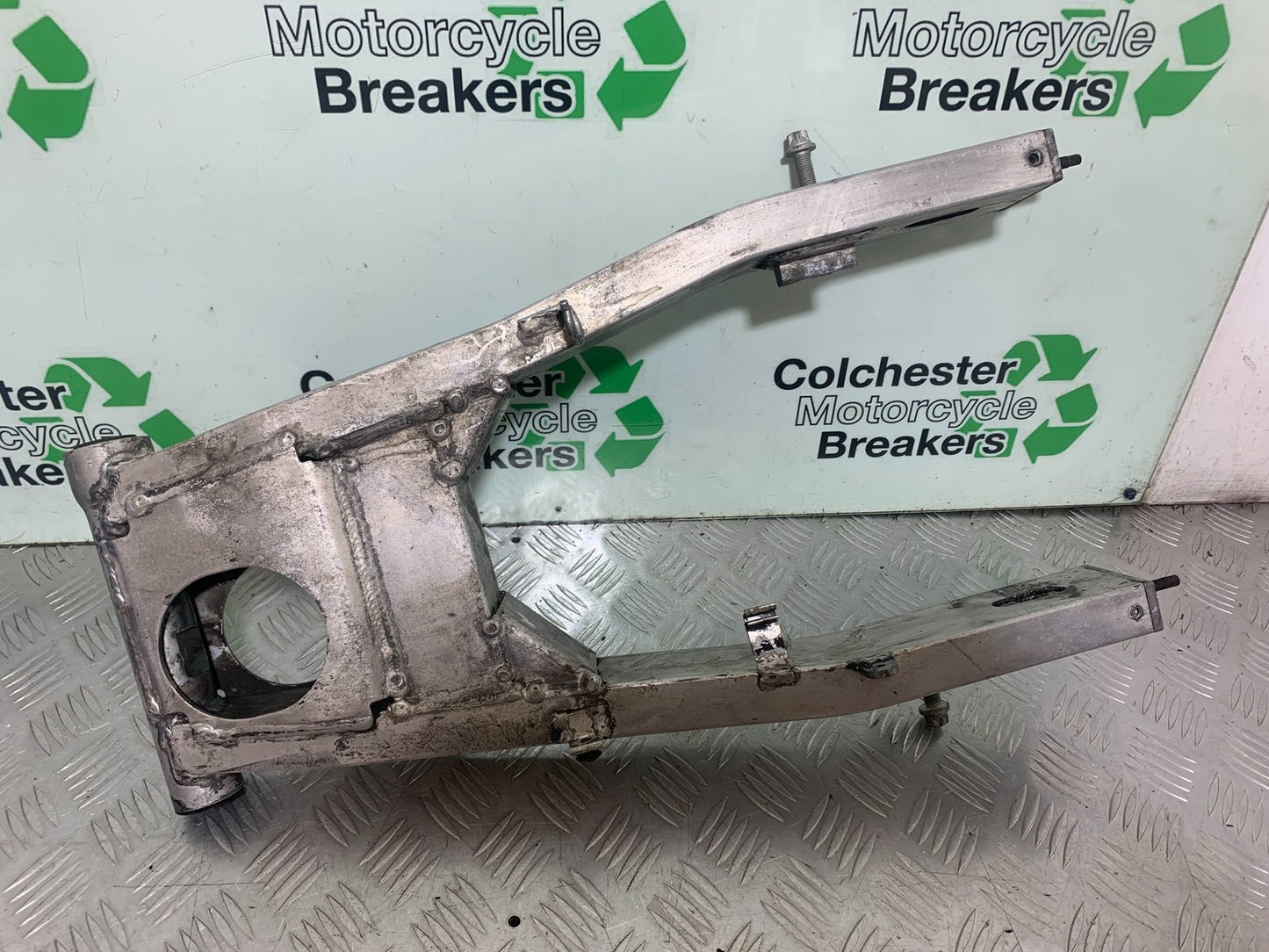 KAWASAKI ZX6R ZX6 F SWINGARM   YEAR 1995-1997 (CMB1169)