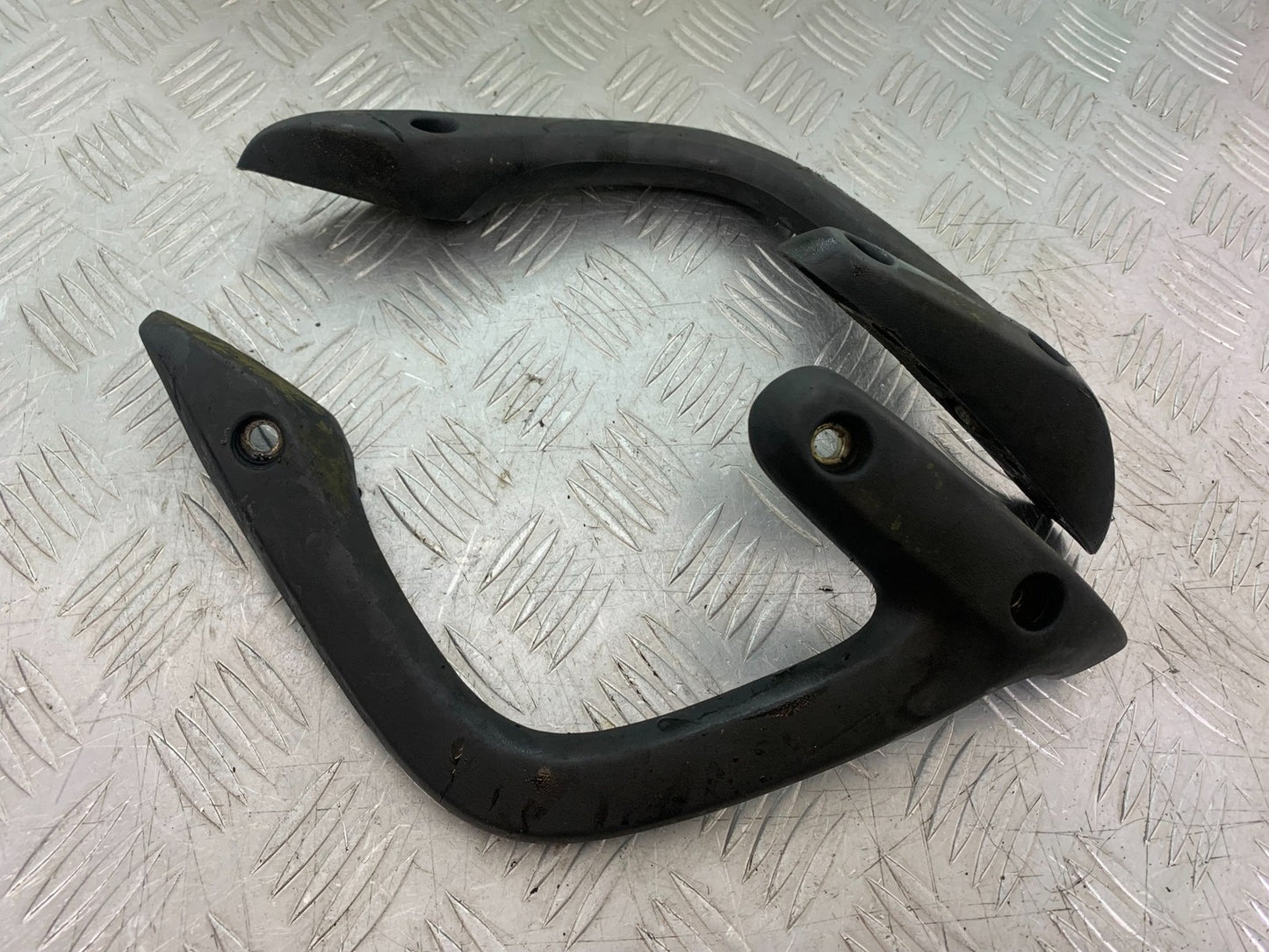 HONDA NT650 V DEAUVILLE GRAB RAILS   YEAR 1999 (CMB1268)