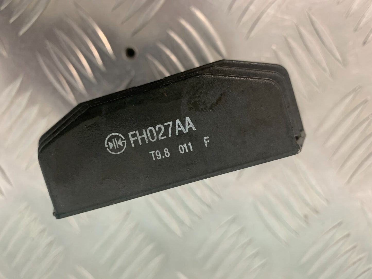 HONDA CBR650 R CBR 650R REGULATOR  YEAR 2019-2020 (STOCK 952)