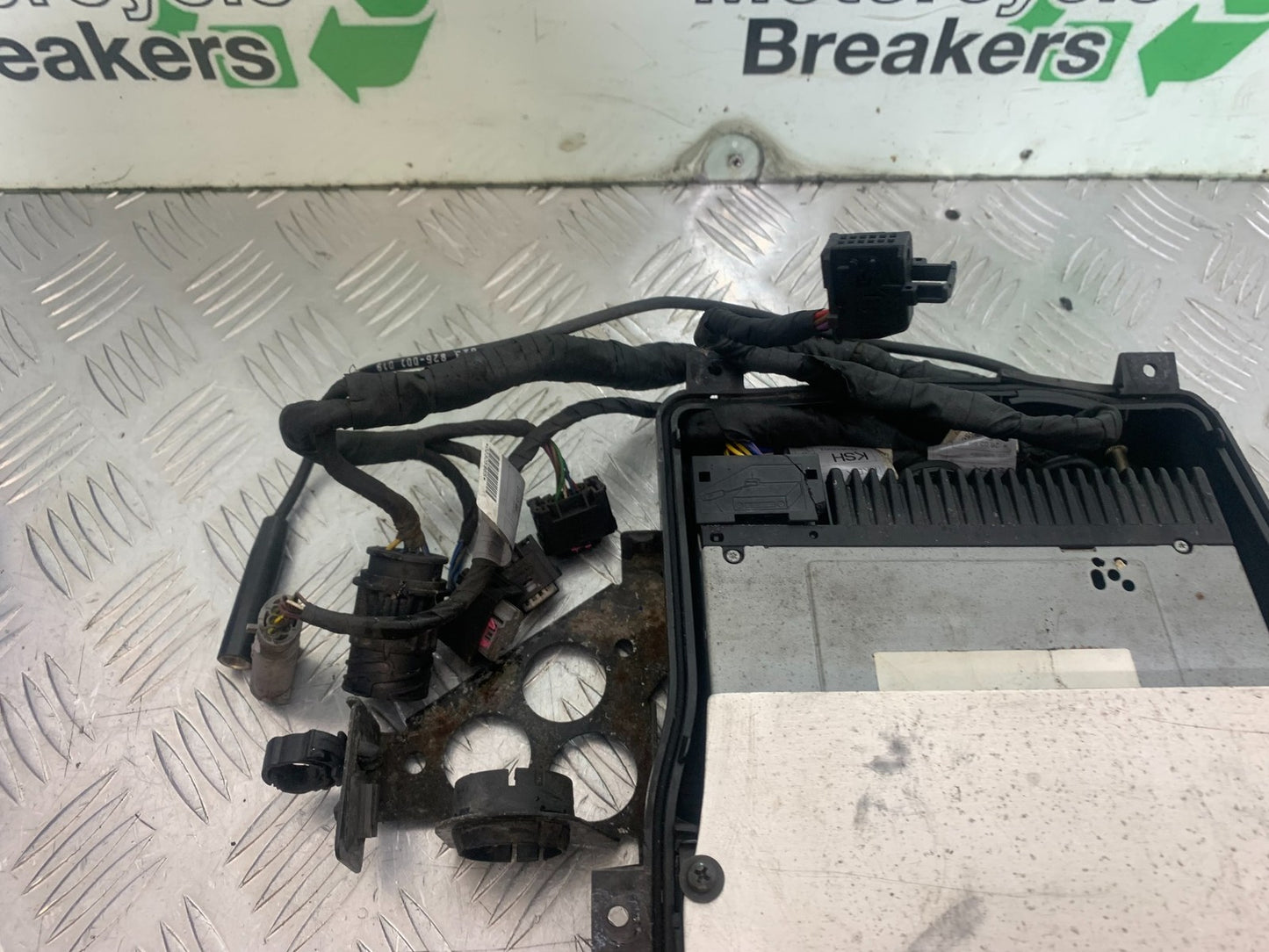 BMW K1200 K 1200 LT CASSETTE PLAYER  YEAR 1999-07 (CMB1271)