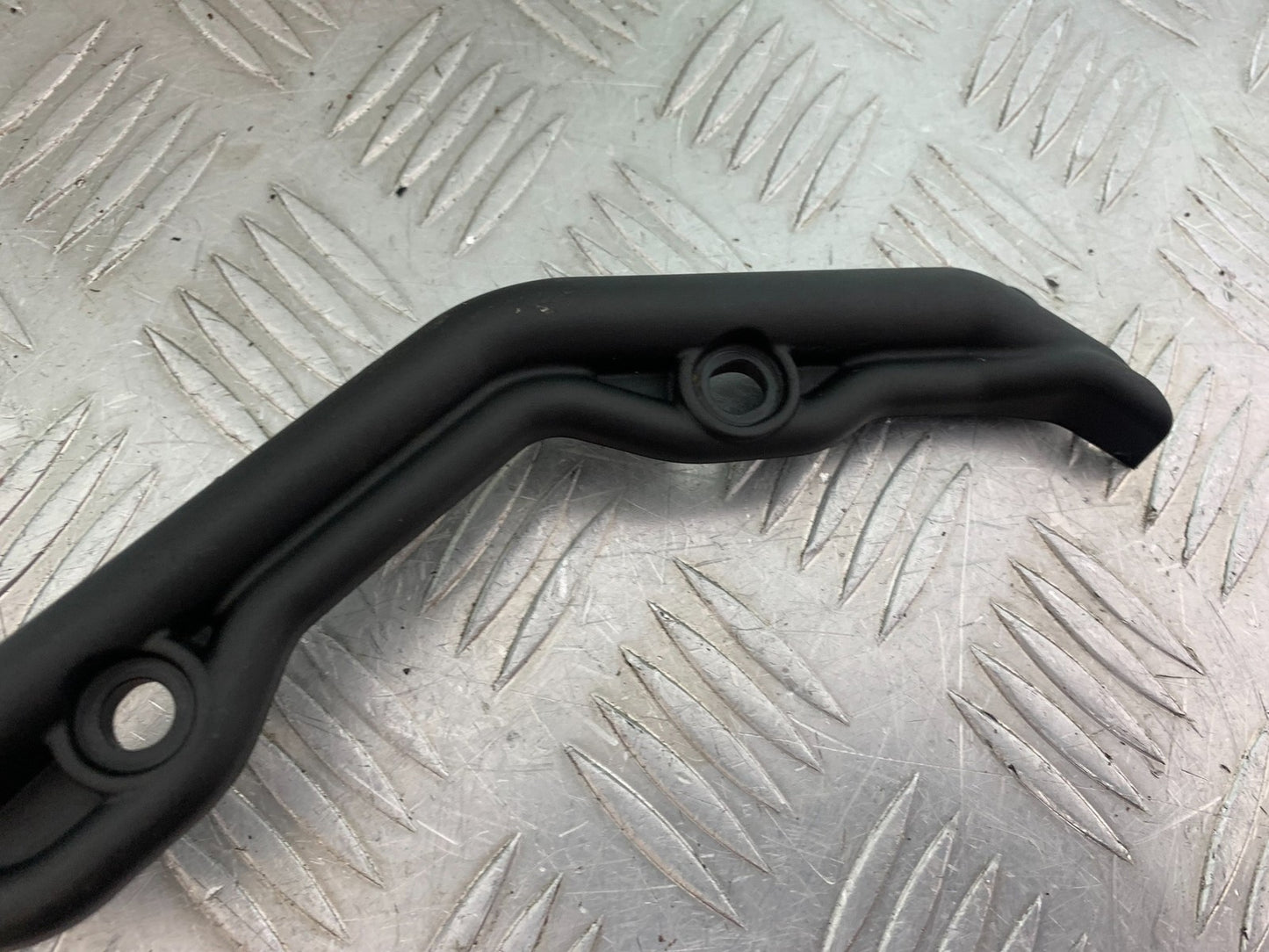 DUCATI 1299 PANIGALE REAR BRAKE LINE COVER   YEAR 2016 (CMB 1187)