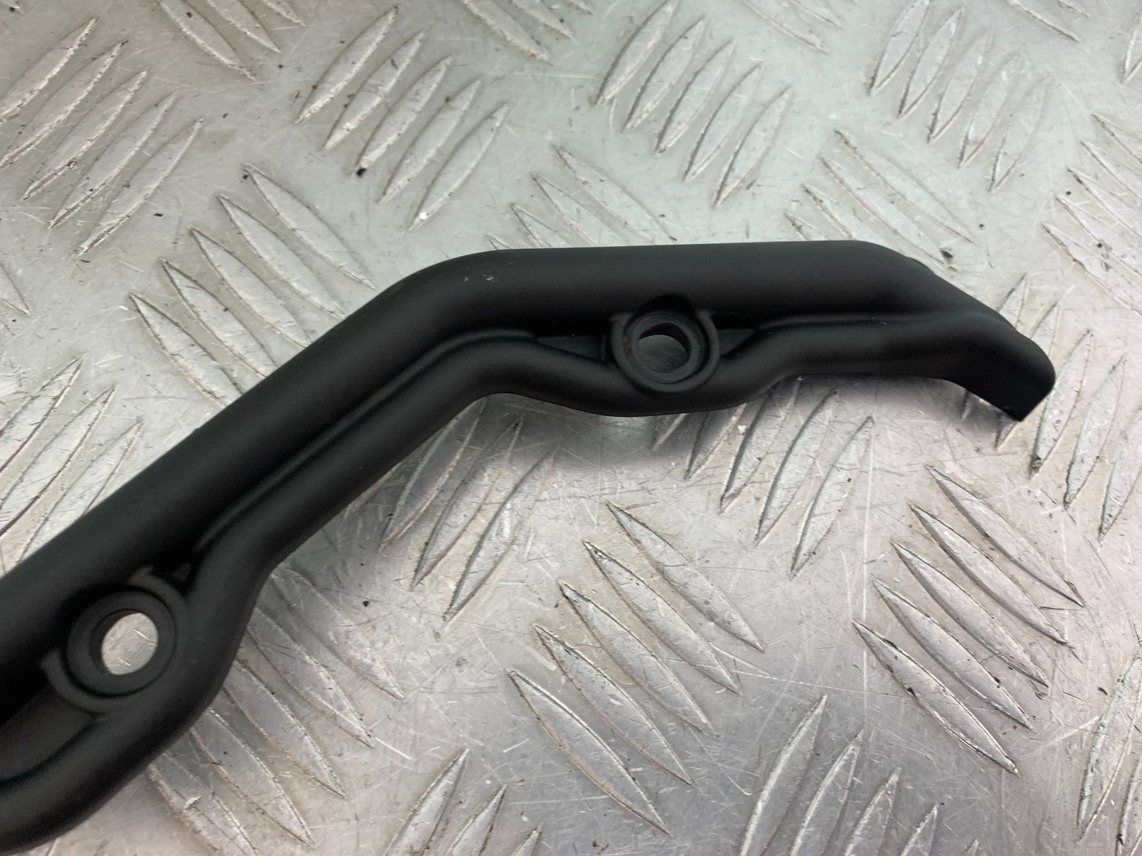 DUCATI 1299 PANIGALE REAR BRAKE LINE COVER   YEAR 2016 (CMB 1187)