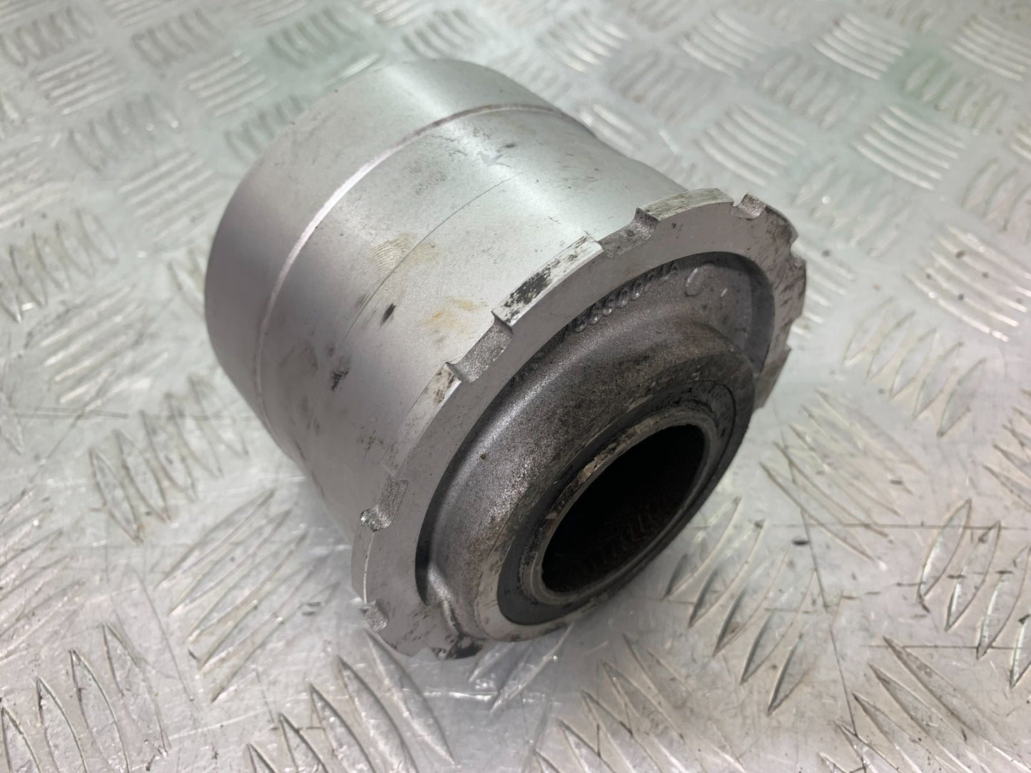 DUCATI 1198 S ECCCENTRIC REAR HUB   YEAR 2009-2011 (CMB1219)