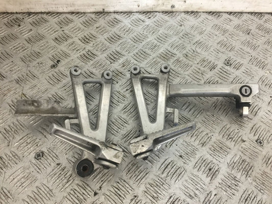 HONDA CBR600 CBR 600 REAR HANGERS AND PEGS   YEAR 1996 (STOCK 798)
