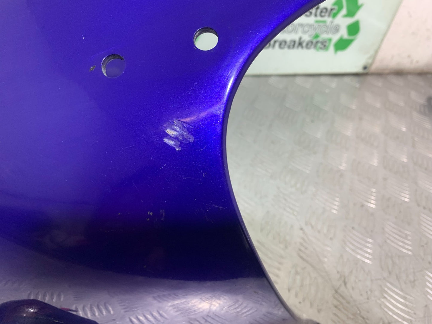 TRIUMPH TROPHY 900 TOP FAIRING   YEAR 1991-95 (CMB1251)